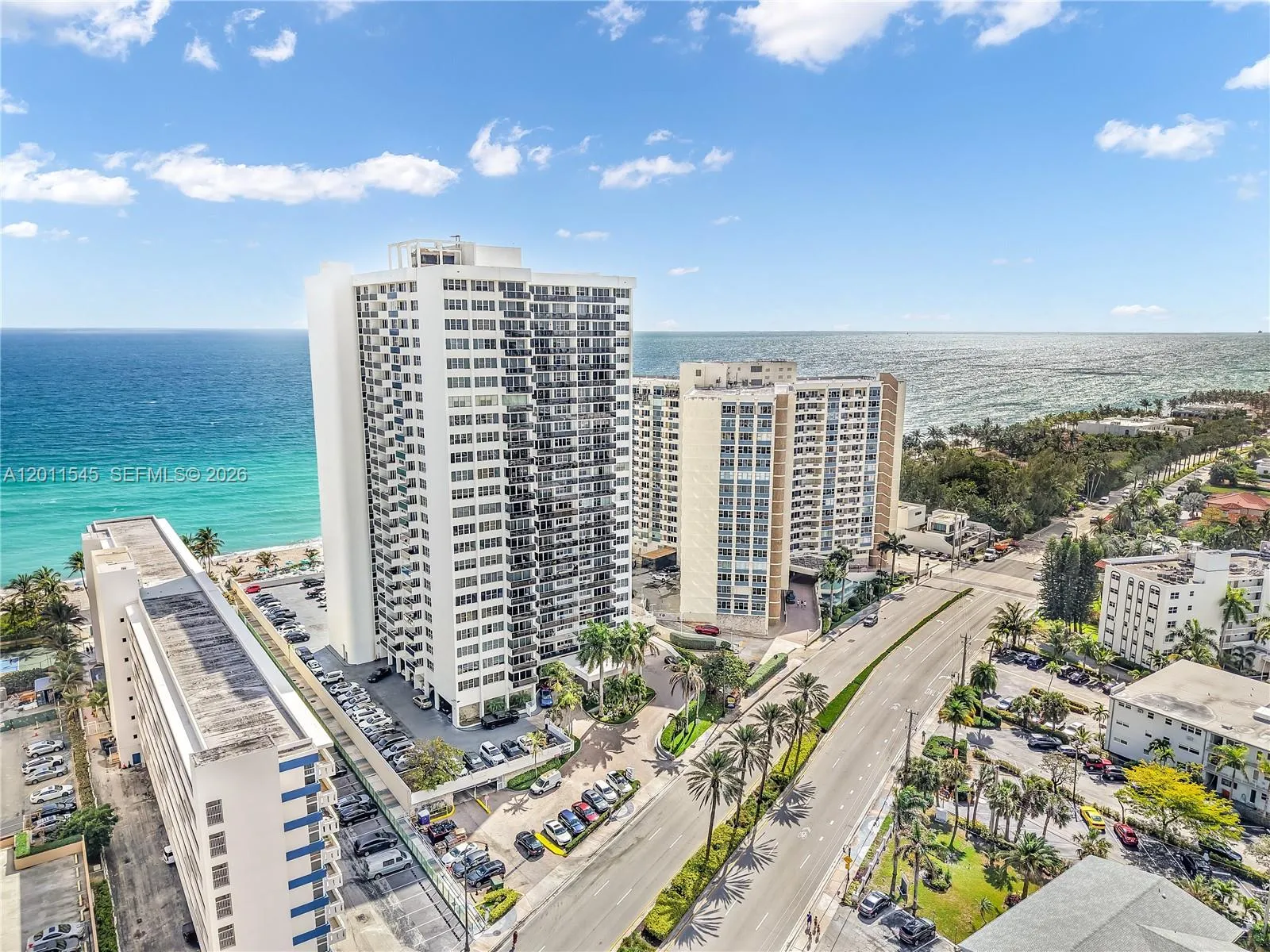 Foto de propiedad en 3140 S Ocean Drive 2411, Hallandale Beach, FL 33009 Hallandale Beach con MLS# 