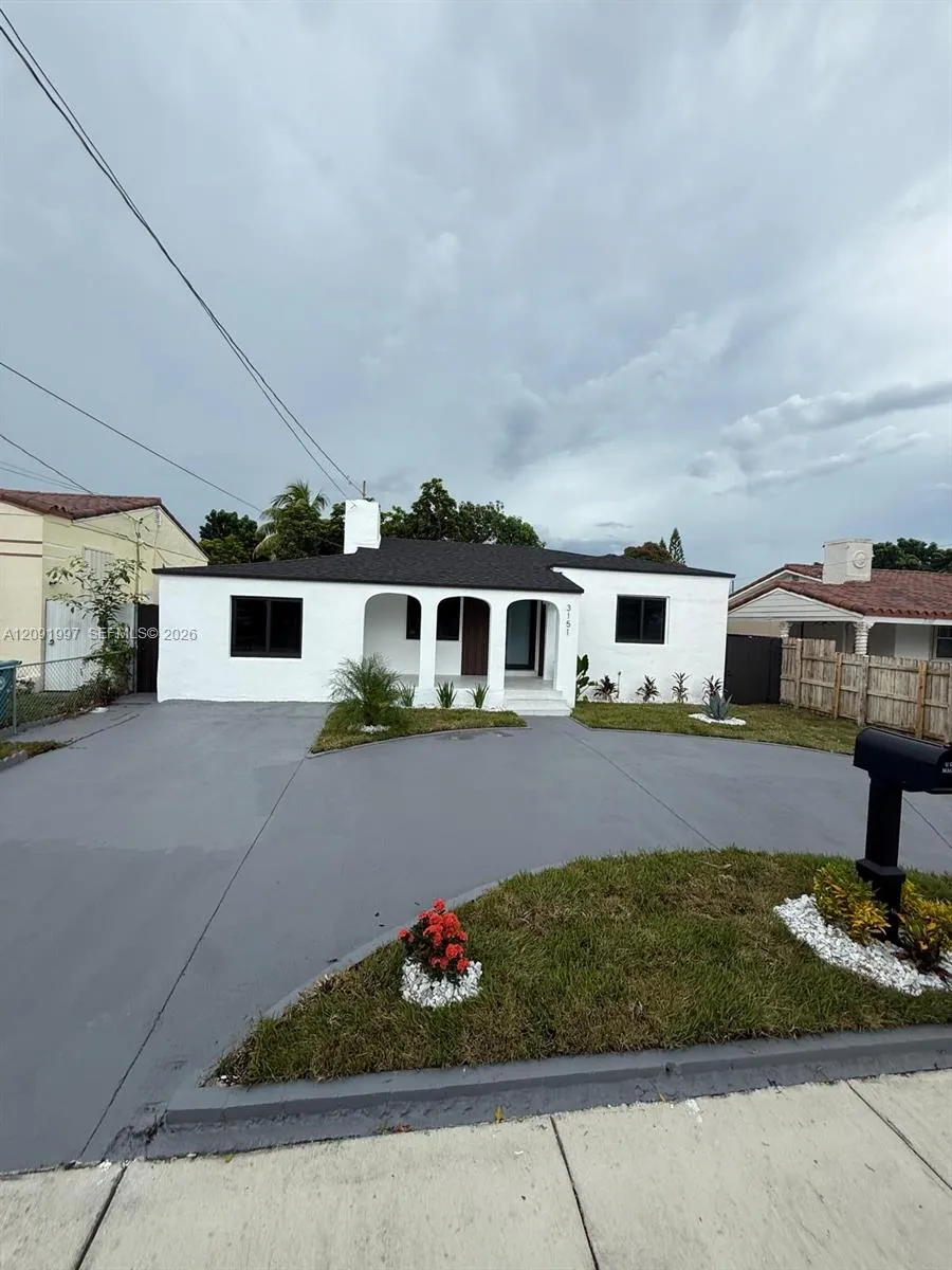 En Venta 3151 NW 2nd Street, Miami, FL 33125, Miami, FL 33125