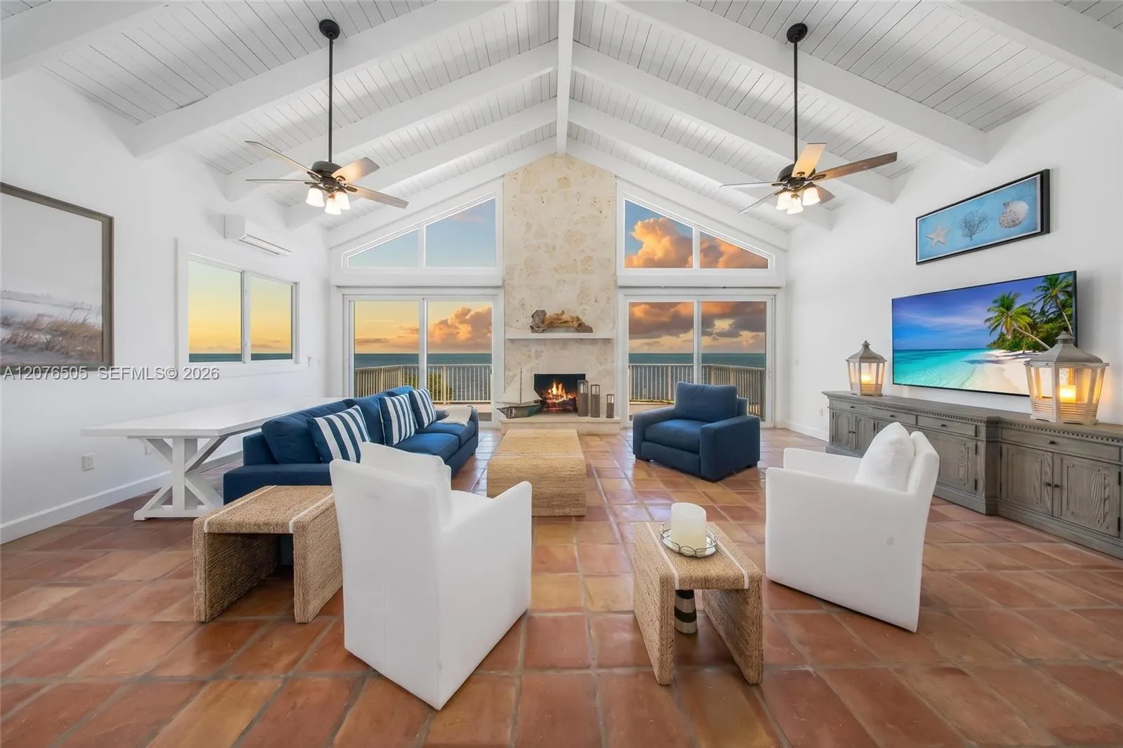 Foto de propiedad en 316 N Dr, Islamorada, FL 33036 Islamorada con MLS# 