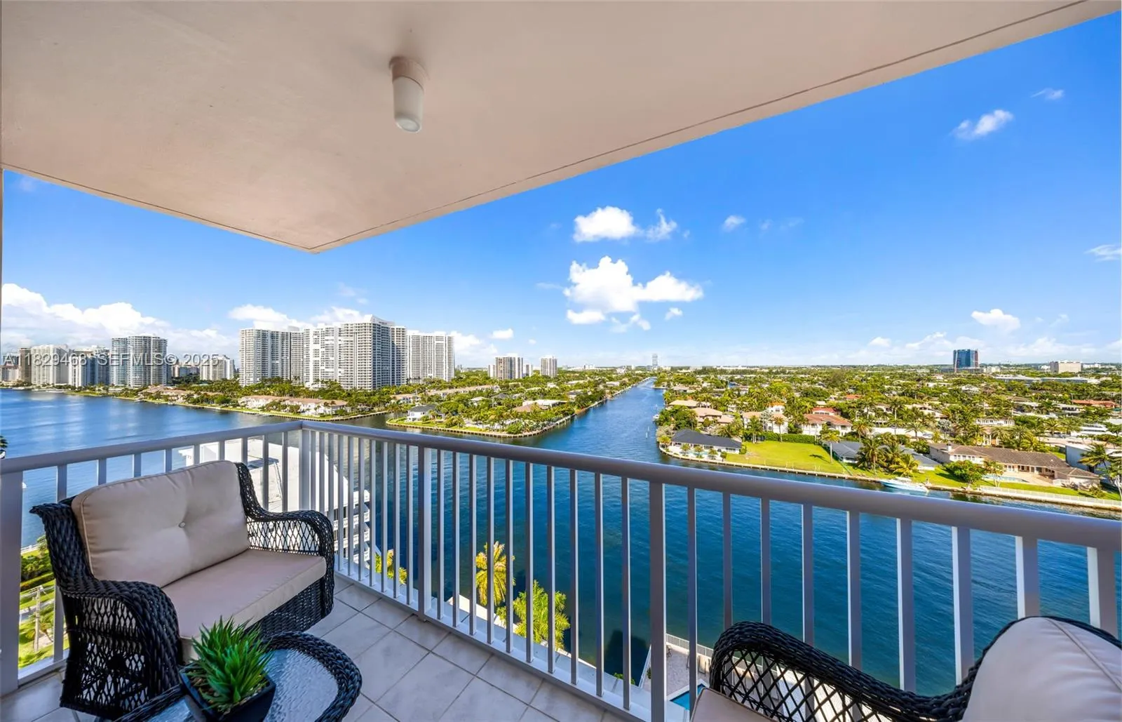 Foto de propiedad en 3161 S Ocean Drive 1510, Hallandale Beach, FL 33009 Hallandale Beach con MLS# 