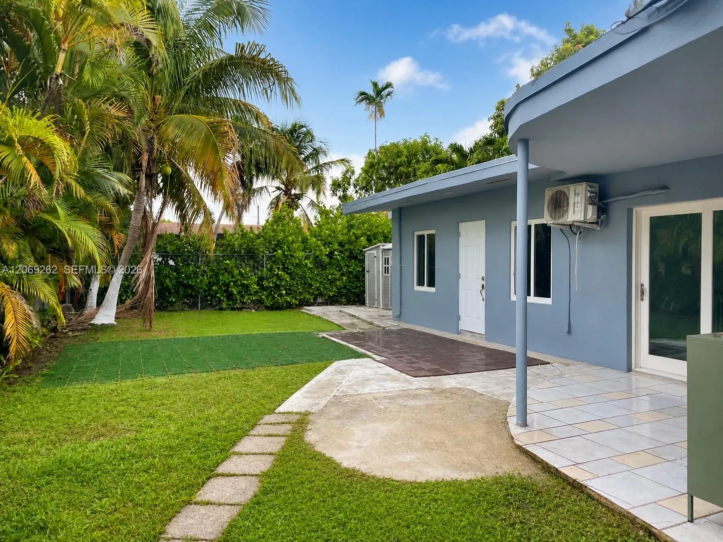 Foto de propiedad en 3171 SW 26th Street 3, Miami, FL 33133 Miami con MLS# 