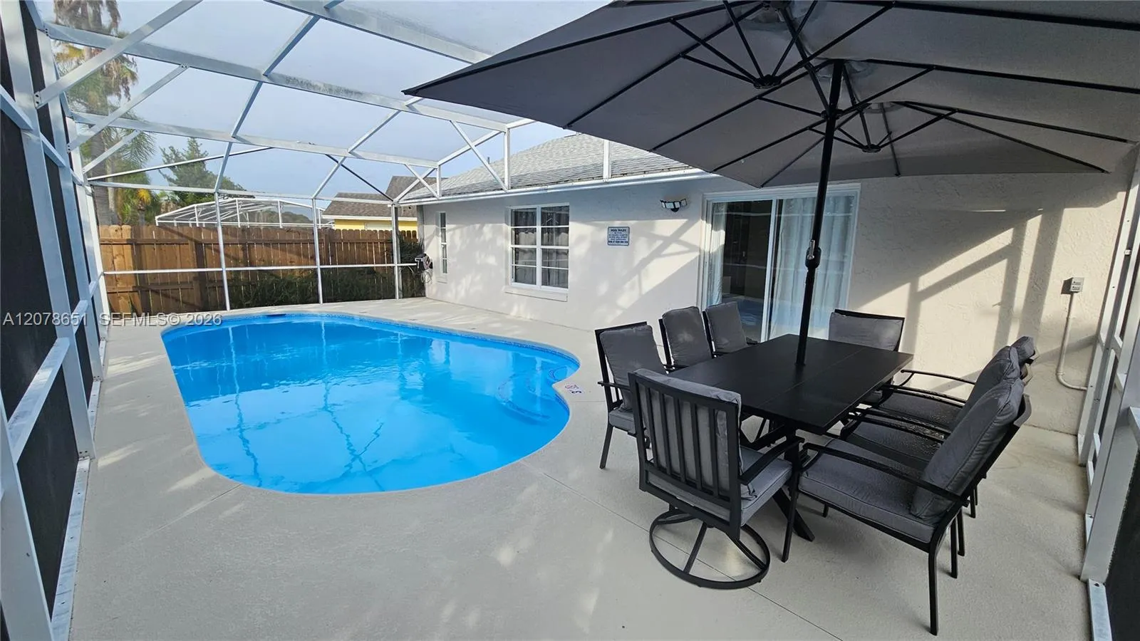 Foto de propiedad en 3177 Bear Path, Kissimmee, FL 34746 Kissimmee con MLS# 