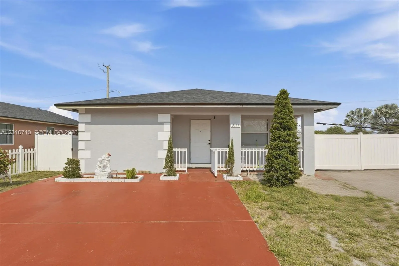 Foto de propiedad en 3177 NW 75th Way, Hollywood, FL 33024 Hollywood con MLS# 