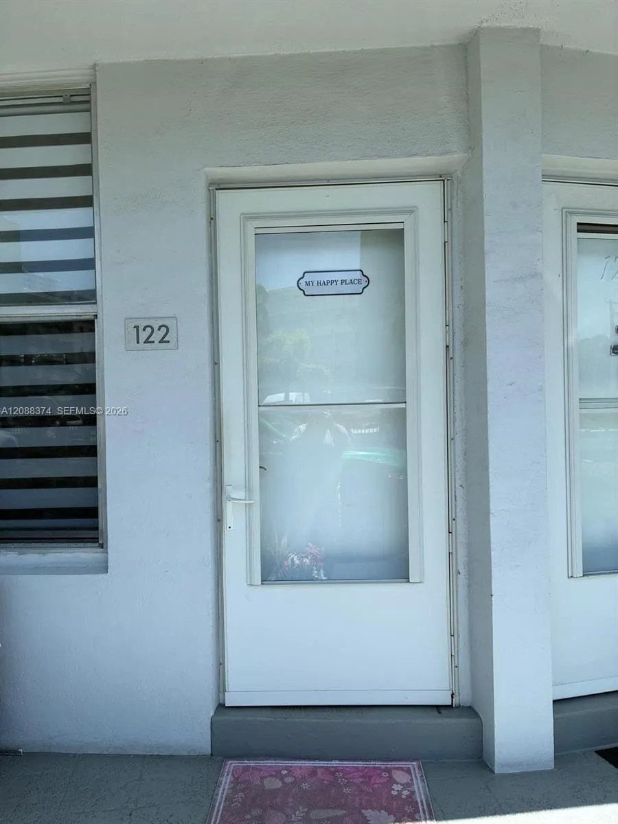En Venta 3177 S Ocean Drive 122, Hallandale Beach, FL 33009, Hallandale Beach, FL 33009