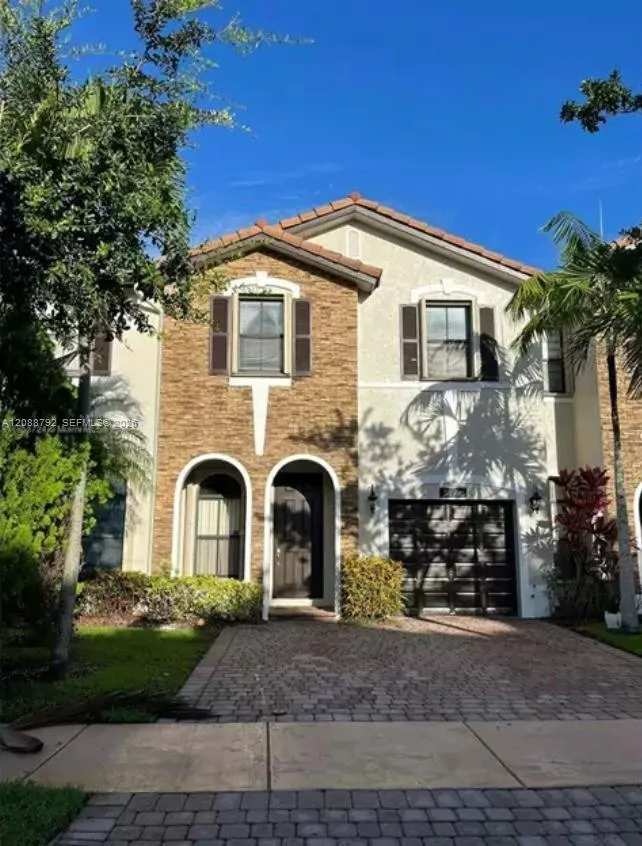 En Renta 3178 NW 103rd Place 3178, Doral, FL 33172, Doral, FL 33172