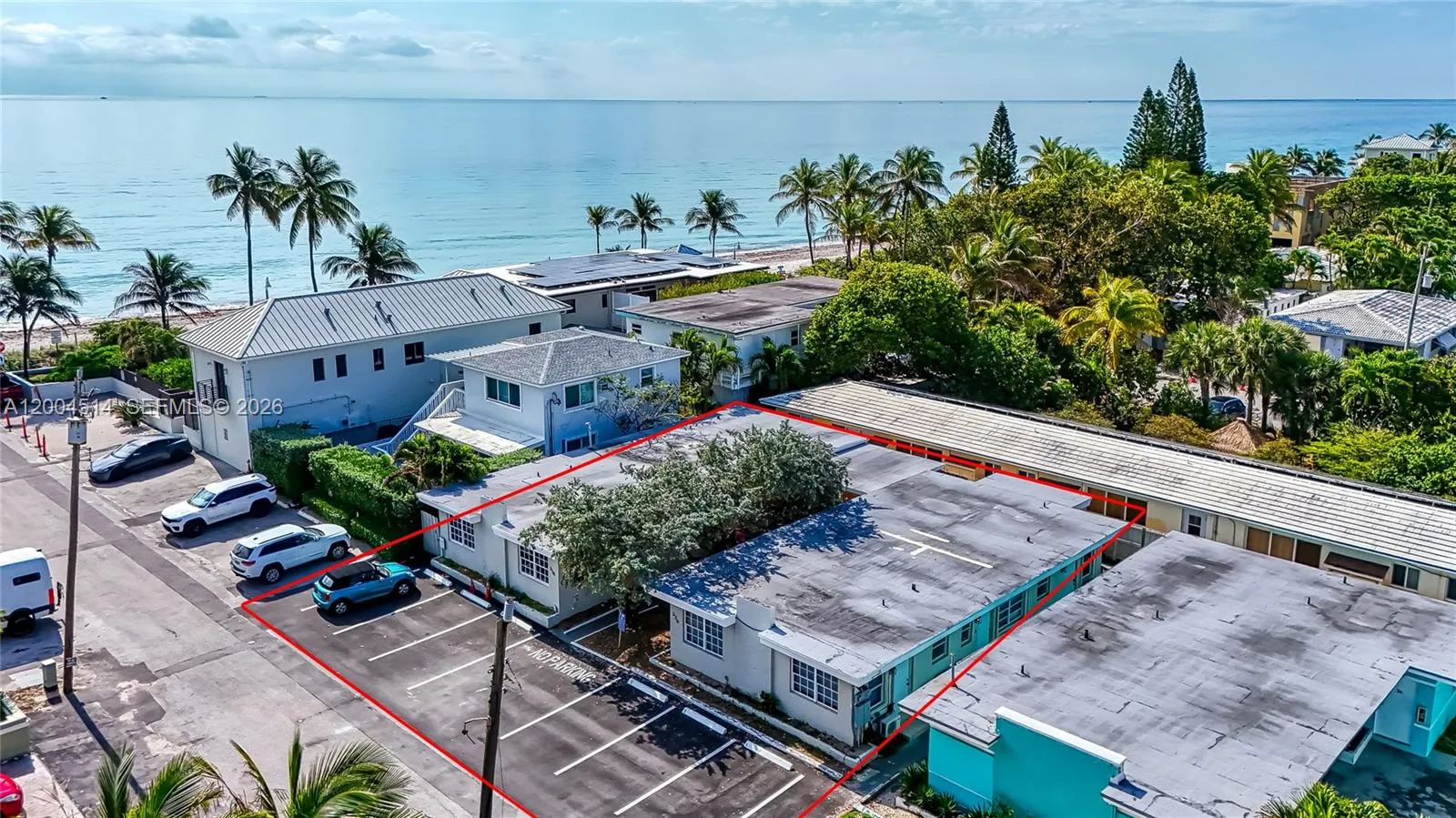 Foto de propiedad en 318 Walnut Street, Hollywood, FL 33019 Hollywood con MLS# 