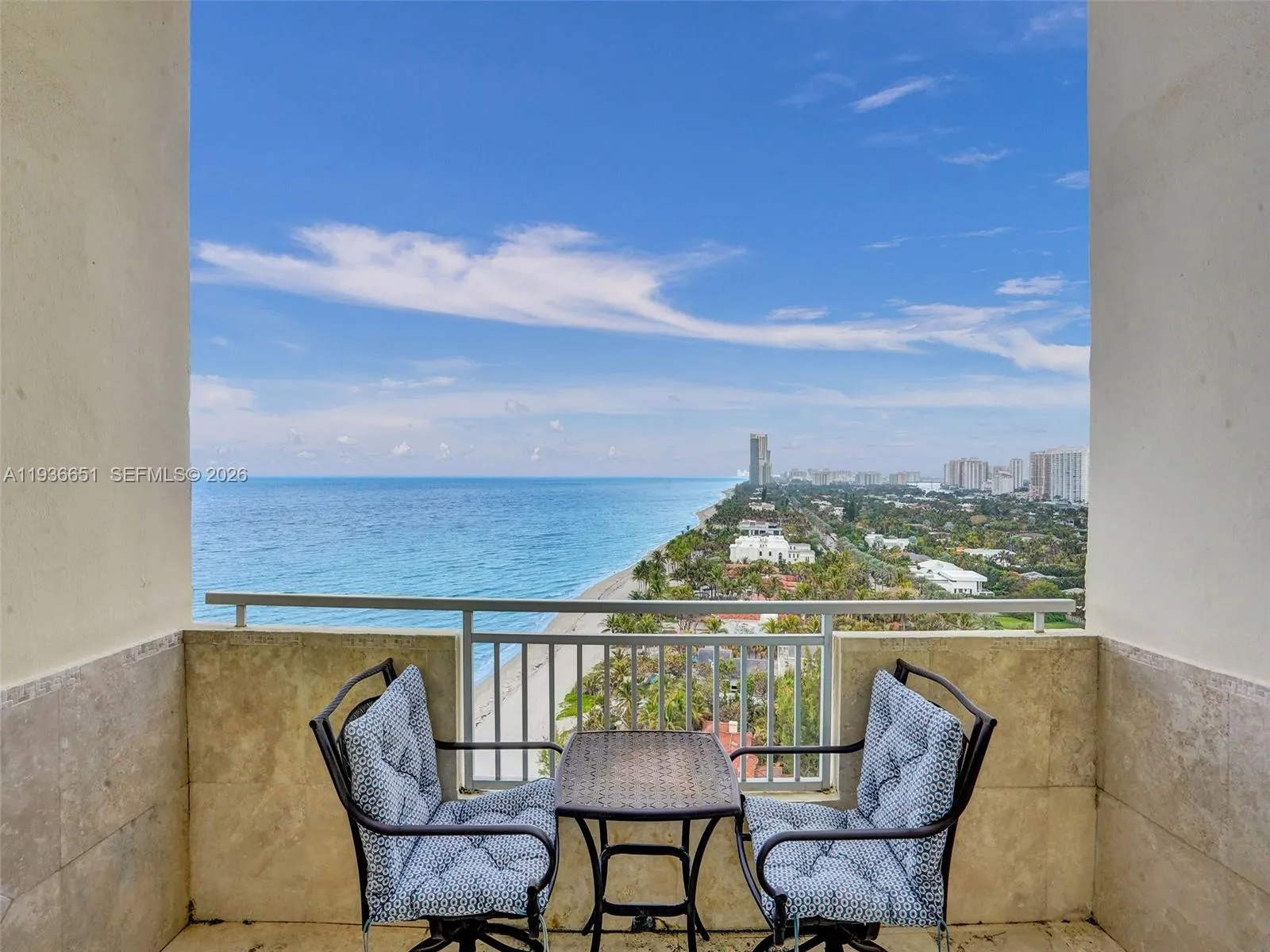 Foto de propiedad en 3180 S Ocean Drive 1709, Hallandale Beach, FL 33009 Hallandale Beach con MLS# 