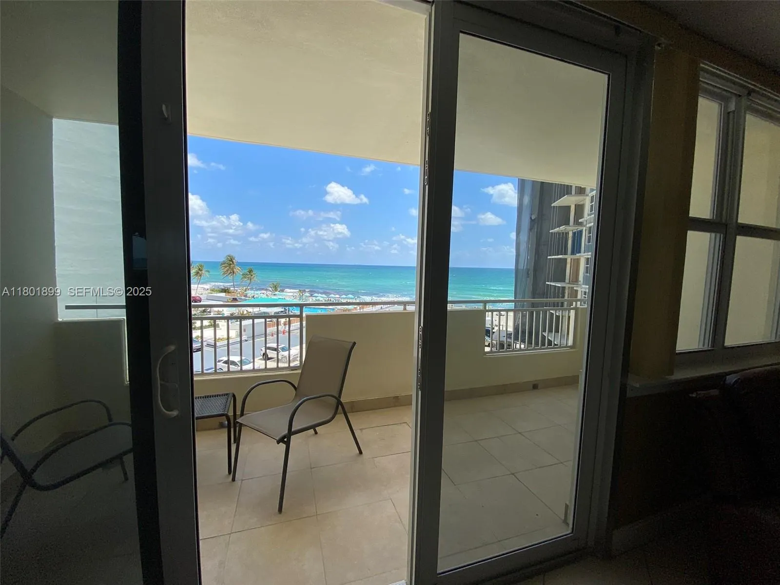 Foto de propiedad en 3180 S Ocean Drive 403, Hallandale Beach, FL 33009 Hallandale Beach con MLS# 