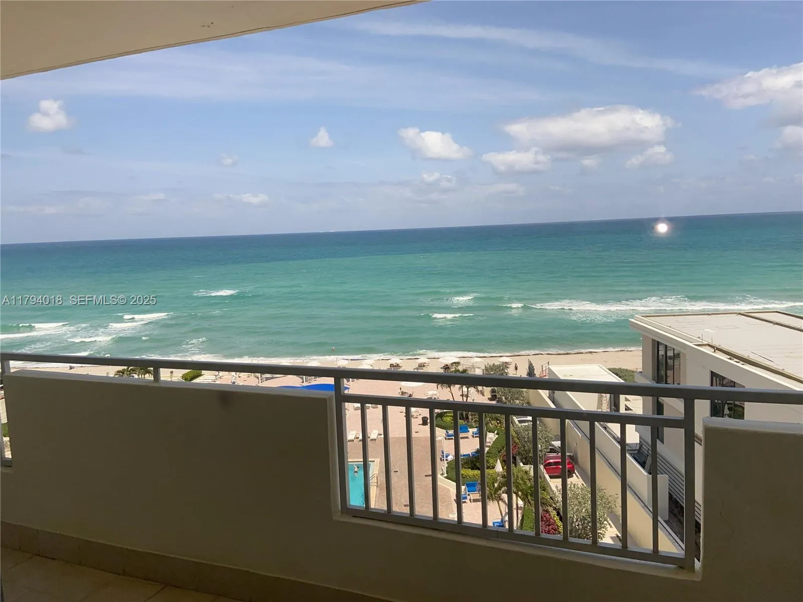 Foto de propiedad en 3180 S Ocean Drive 716, Hallandale Beach, FL 33009 Hallandale Beach con MLS# 