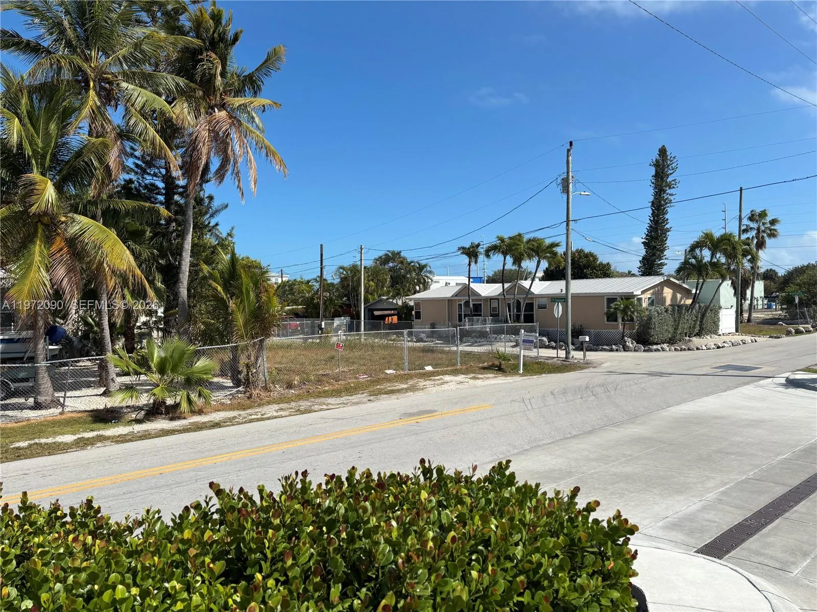 Foto de propiedad en 319 Tuskegee Street, Marathon, FL 33050 Marathon con MLS# 