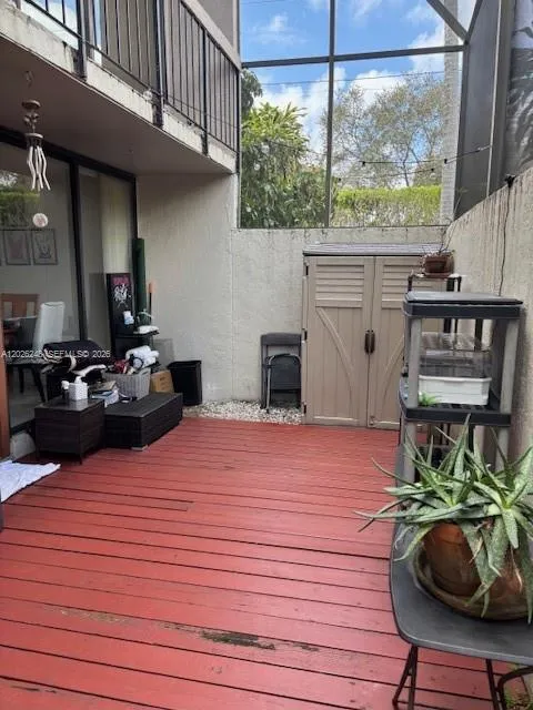 Foto de propiedad en 3190 Bird Avenue 15, Coconut Grove, FL 33133 Coconut Grove con MLS# 