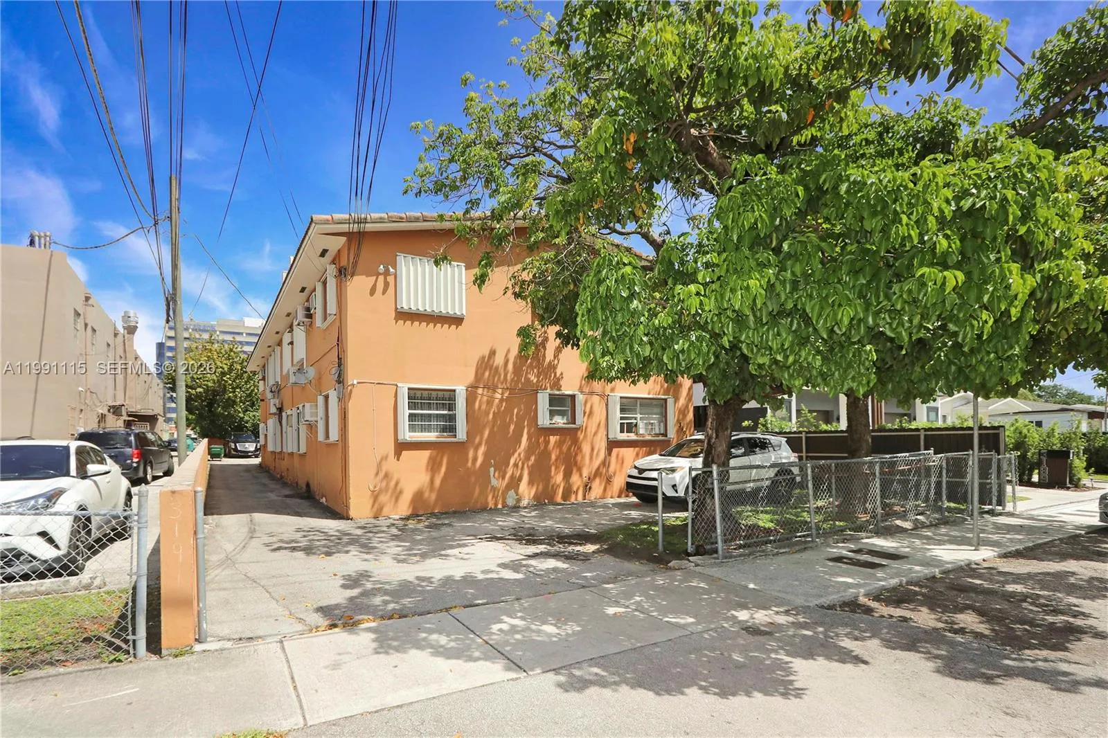 En Venta 3191 SW 23rd Street, Miami, FL 33145, Miami, FL 33145
