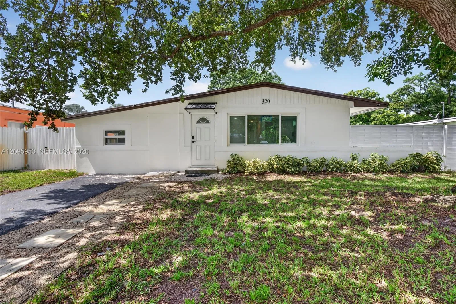 En Venta 320 N 70th Terrace, Hollywood, FL 33024, Hollywood, FL 33024