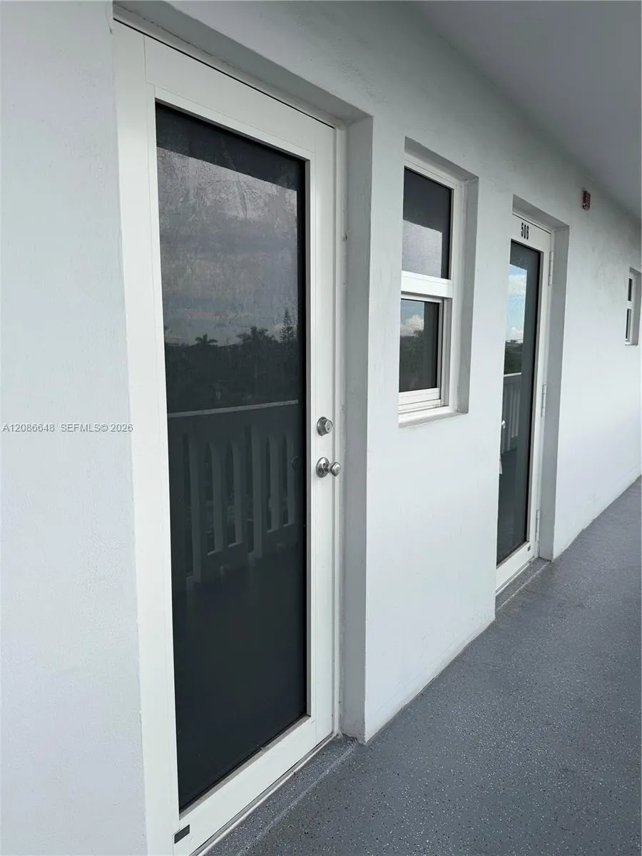 En Venta 320 NE 12th Avenue 506, Hallandale Beach, FL 33009, Hallandale Beach, FL 33009