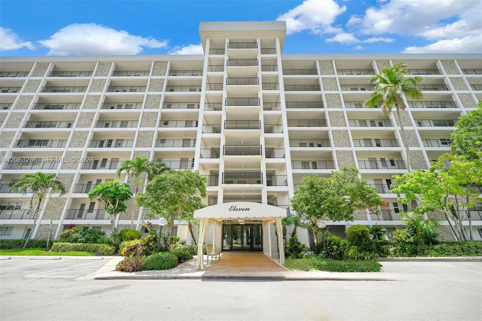 Foto de propiedad en 3200 N Palm Aire Drive 610, Pompano Beach, FL 33069 Pompano Beach con MLS#
