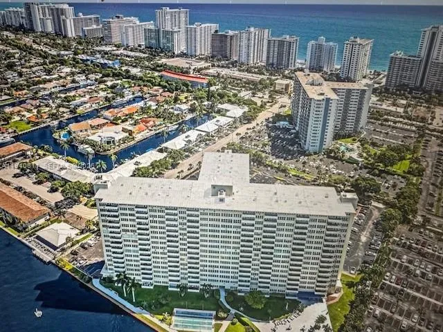 Vendido 3200 NE 36th Street 321, Fort Lauderdale, FL 33308, Fort Lauderdale, FL 33308