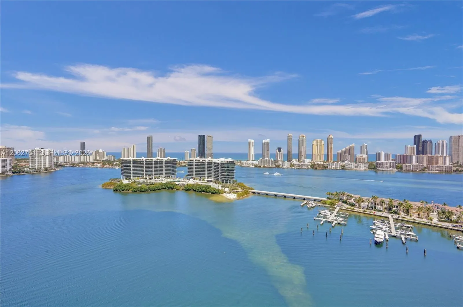 Foto de propiedad en 3201 NE 183rd Street 2403, Aventura, FL 33160 Aventura con MLS# 