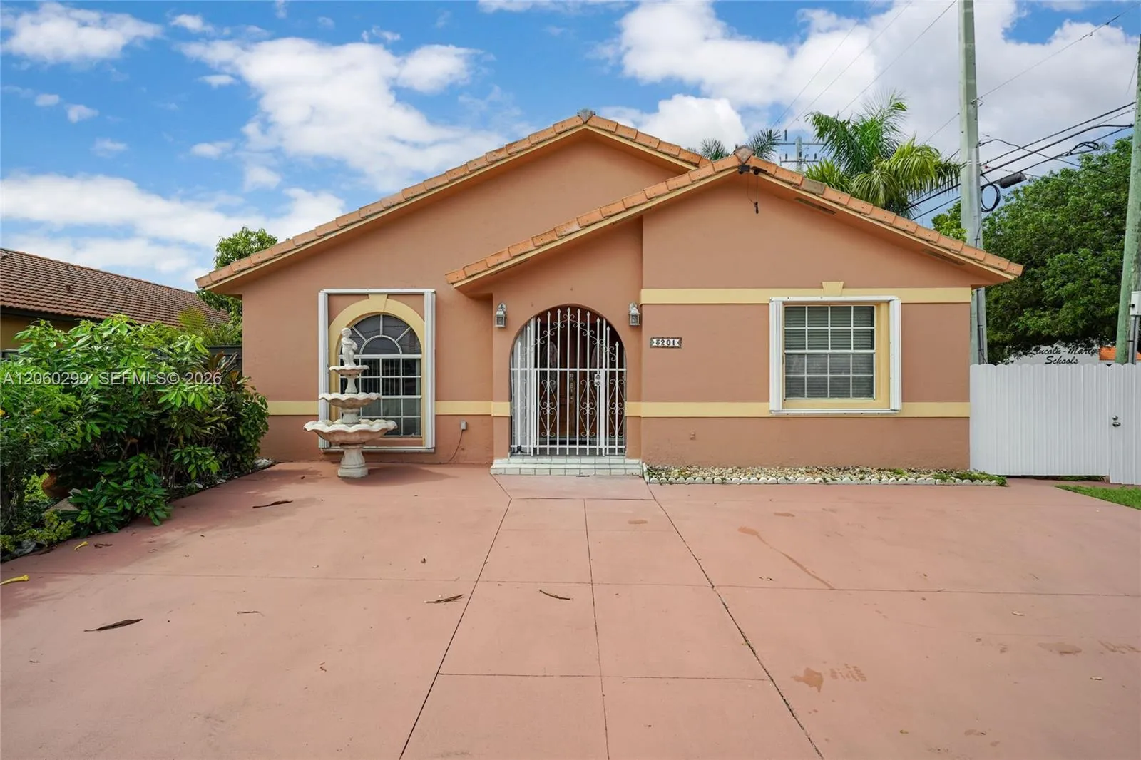 Vendido 3201 W 76th Street, Hialeah, FL 33018, Hialeah, FL 33018