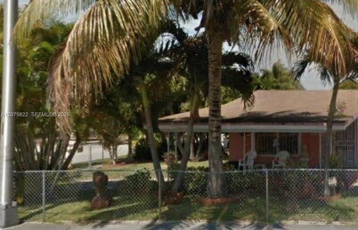 En Venta 3205 W 14th Avenue, Hialeah, FL 33012, Hialeah, FL 33012