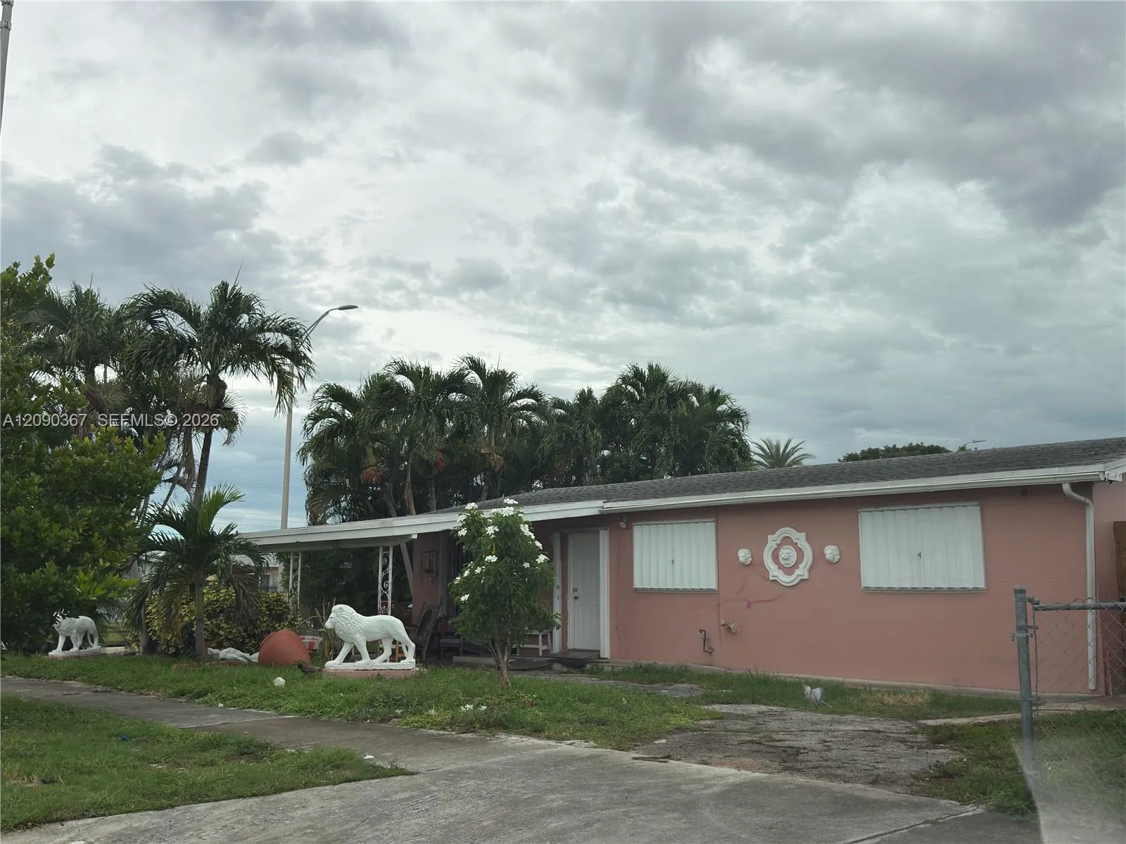 En Venta 3205 W 14th Avenue, Hialeah, FL 33012, Hialeah, FL 33012