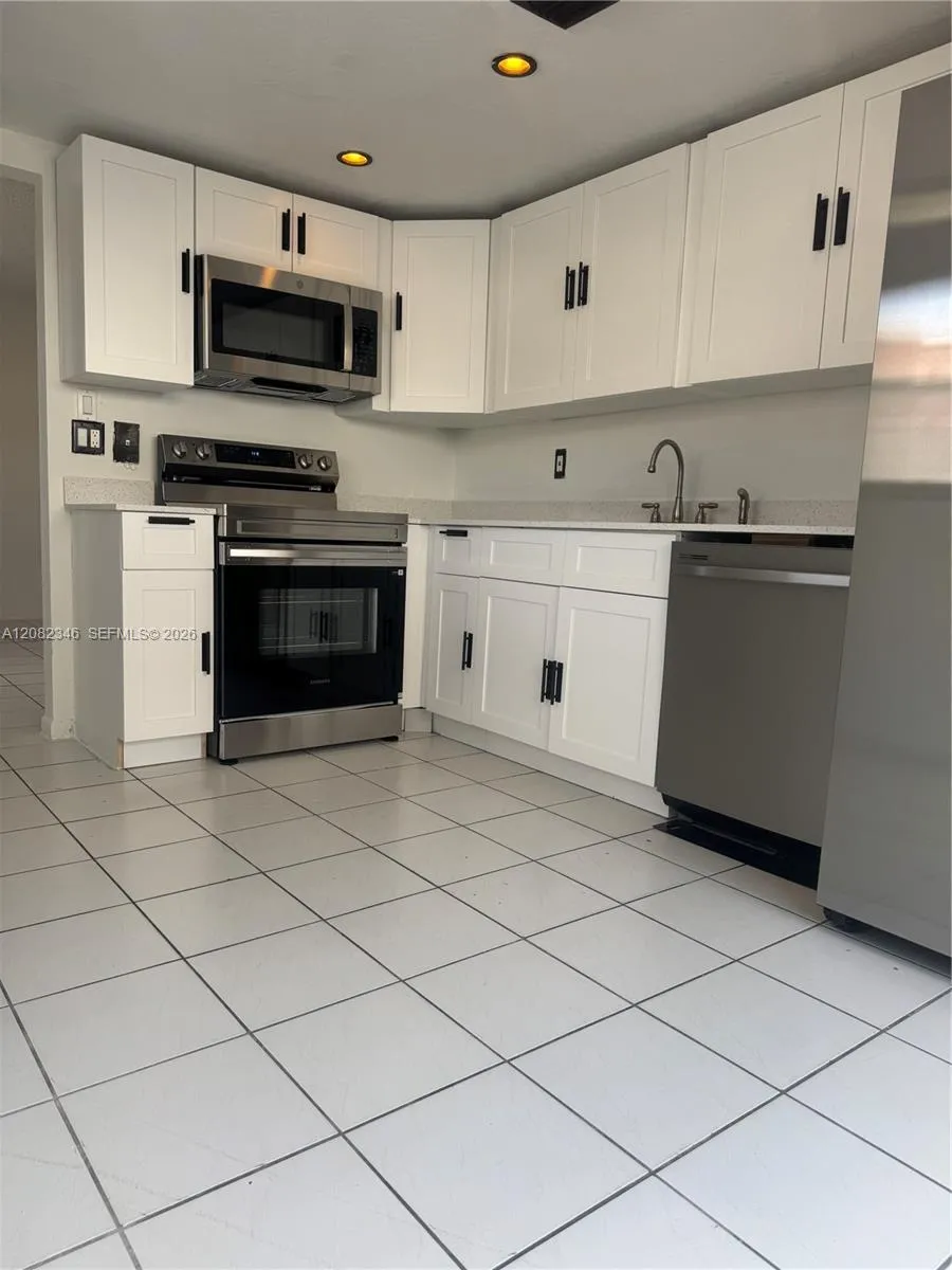 En Venta 321 SW 1st Court K-4, Pompano Beach, FL 33060, Pompano Beach, FL 33060