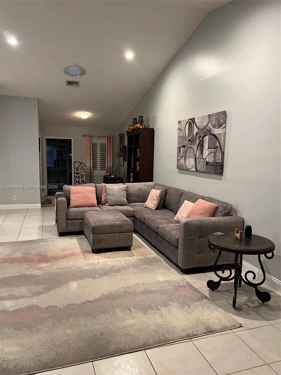 En Renta 3212 S Anthony Circle S 1, West Palm Beach, FL 33417, West Palm Beach, FL 33417