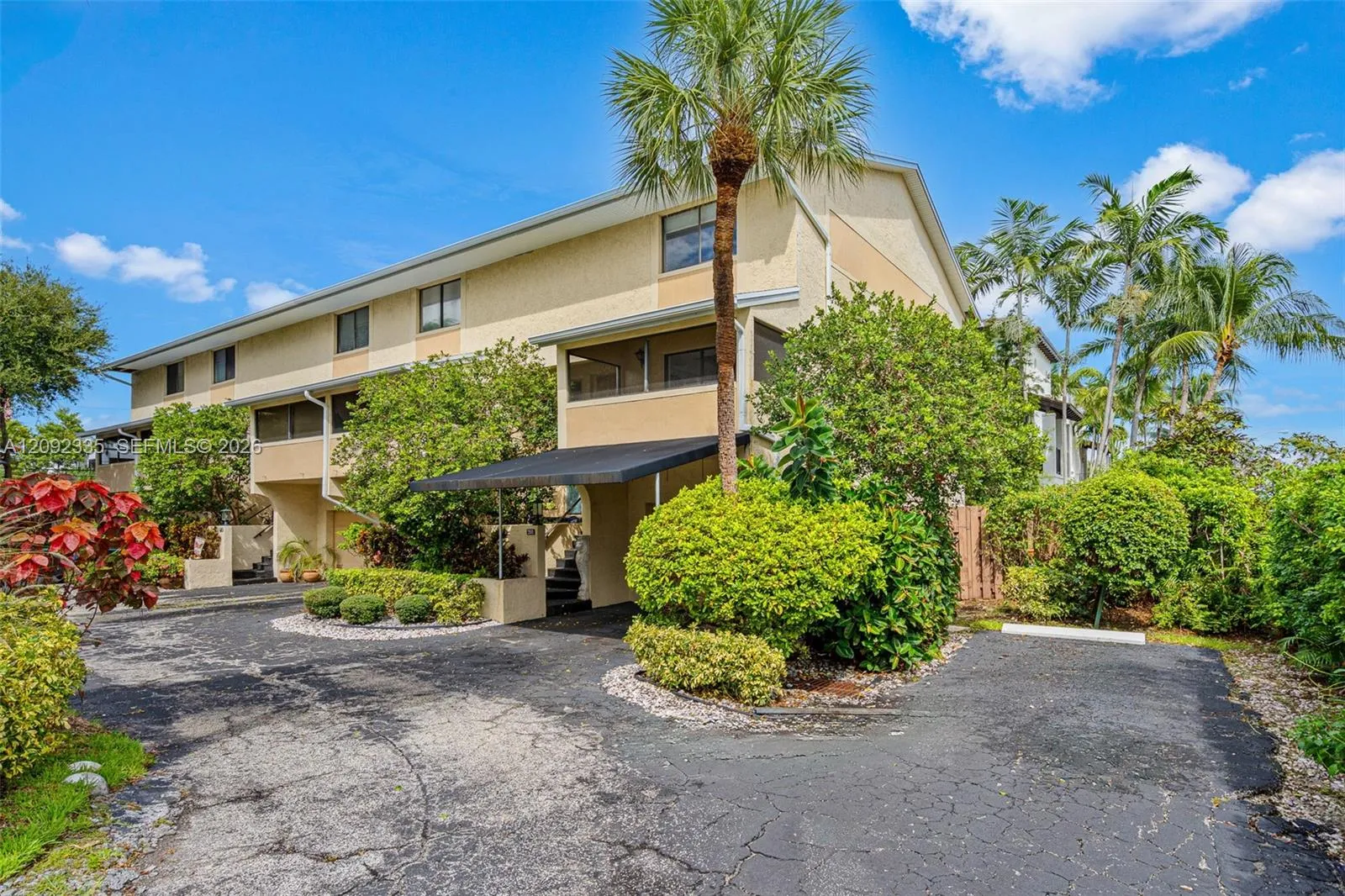 En Venta 3225 NE 13th Street 201, Pompano Beach, FL 33062, Pompano Beach, FL 33062