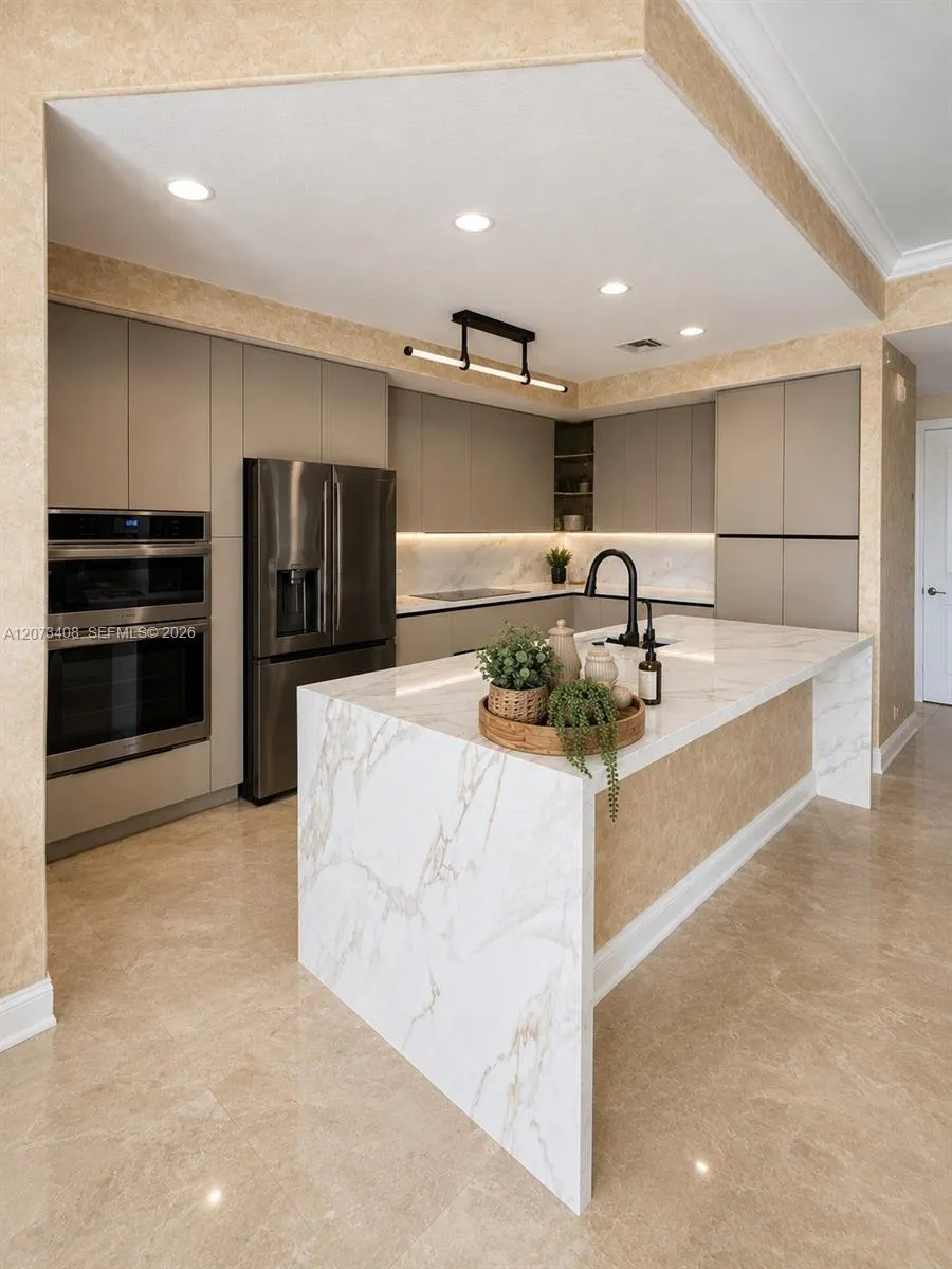 Foto de propiedad en 3225 NE 207th Terrace, Aventura, FL 33180 Aventura con MLS# 