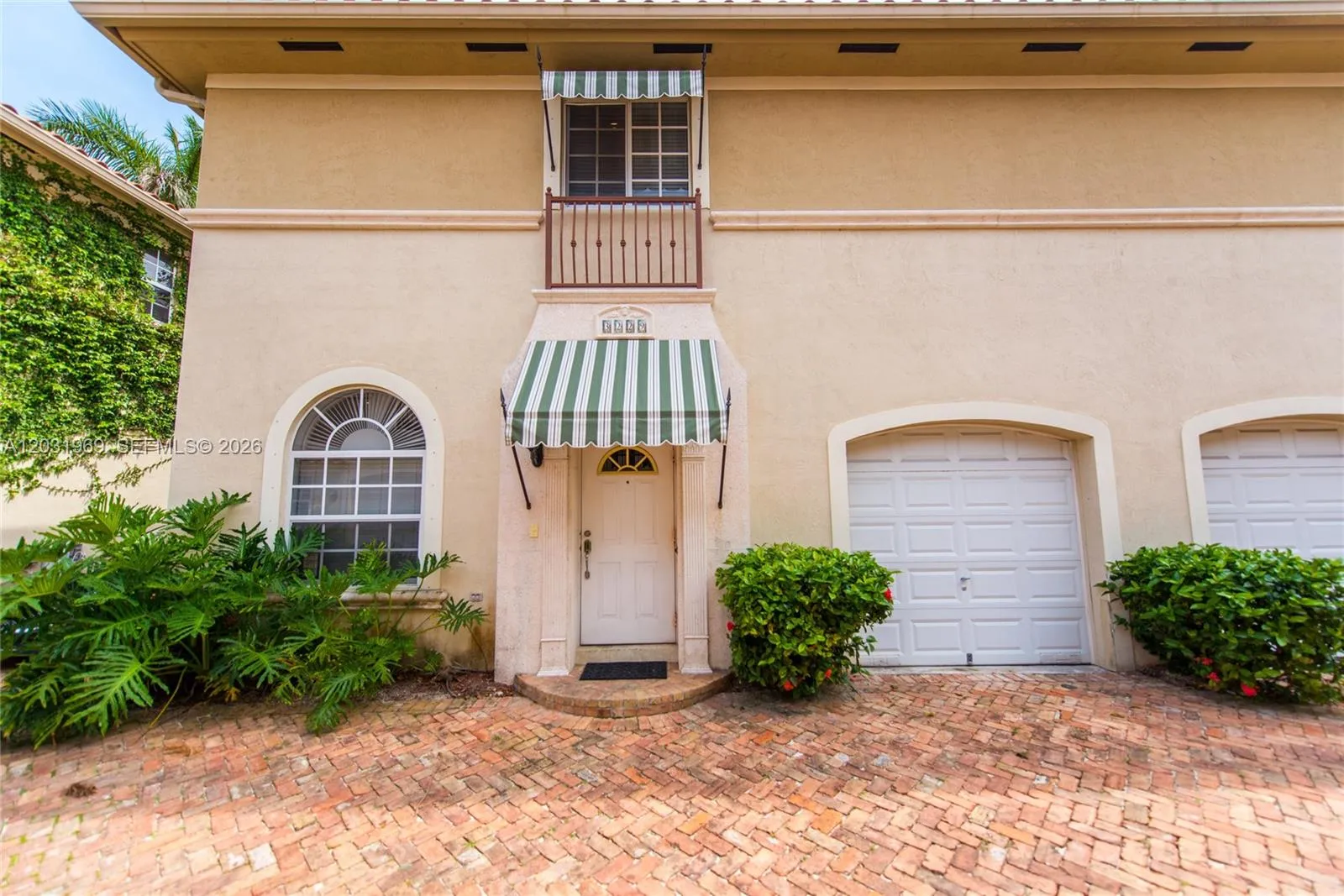 Alquilada 3229 Virginia Street 3229, Miami, FL 33133, Miami, FL 33133