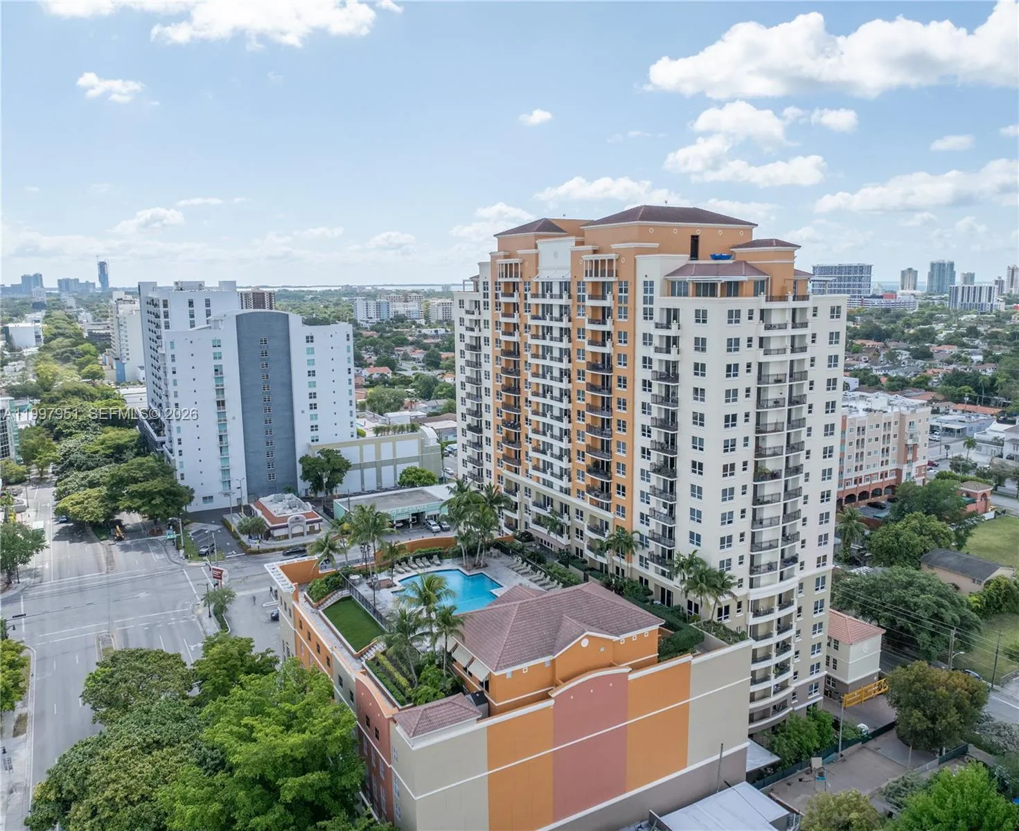 Vendido 3232 SW 22nd Terrace 607, Miami, FL 33145, Miami, FL 33145