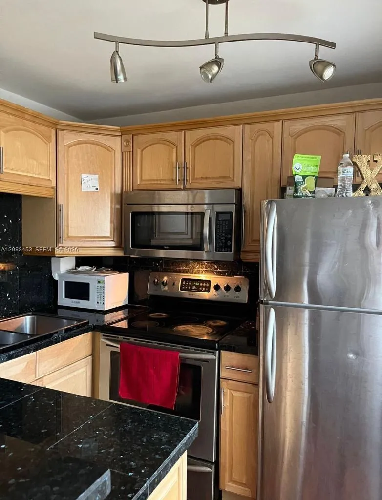 En Renta 3239 W Trade Avenue 2, Miami, FL 33133, Miami, FL 33133