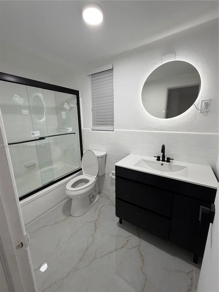 Foto de propiedad en 324 Surfside Boulevard 7, Surfside, FL 33154 Surfside con MLS# 