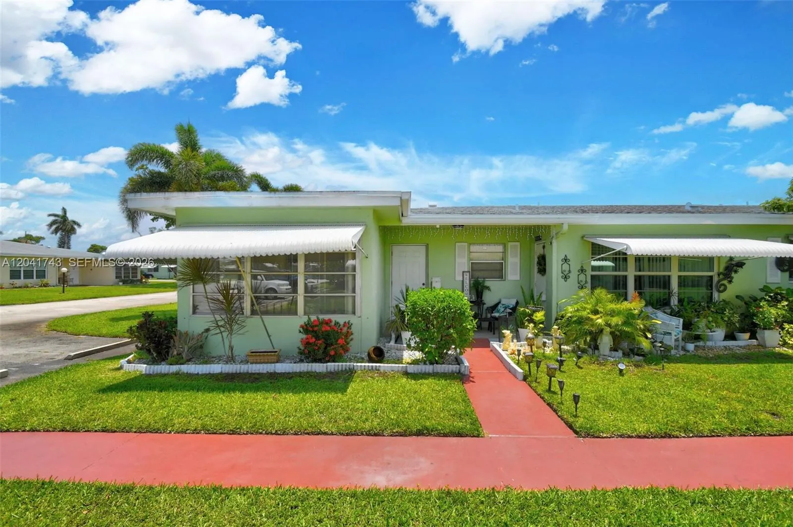 Foto de propiedad en 3241 Ridge Hill Road, Boynton Beach, FL 33435 Boynton Beach con MLS# 