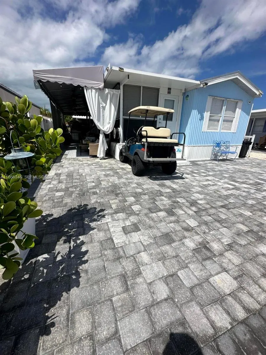 Foto de propiedad en 325 Calusa Street 499, Key Largo, FL 33037 Key Largo con MLS# 