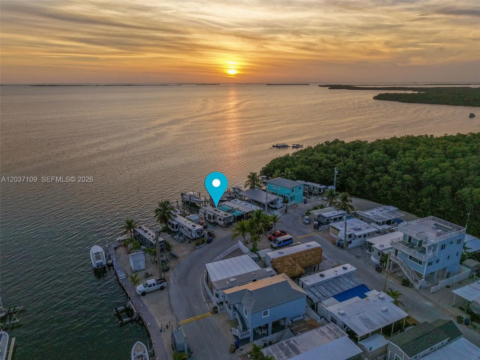 Foto de propiedad en 325 Calusa Street, Key Largo, FL 33037 Key Largo con MLS# 