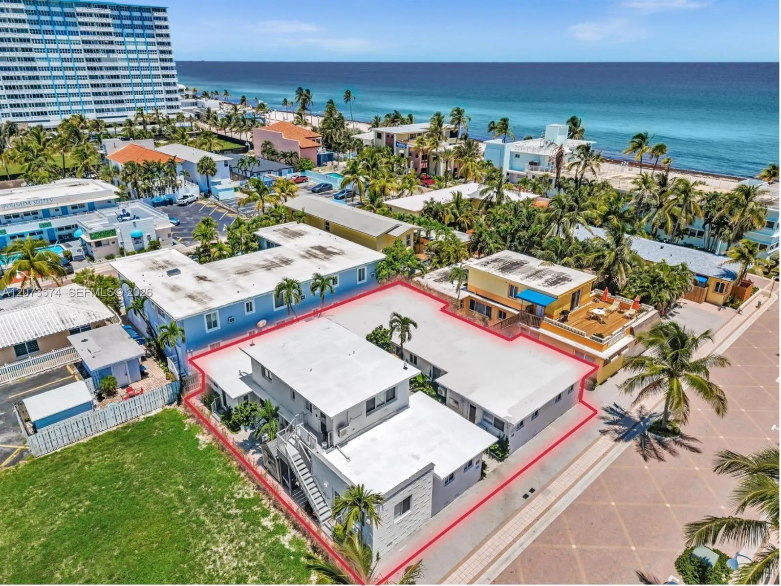 Foto de propiedad en 325 Harding Street, Hollywood, FL 33019 Hollywood con MLS# 