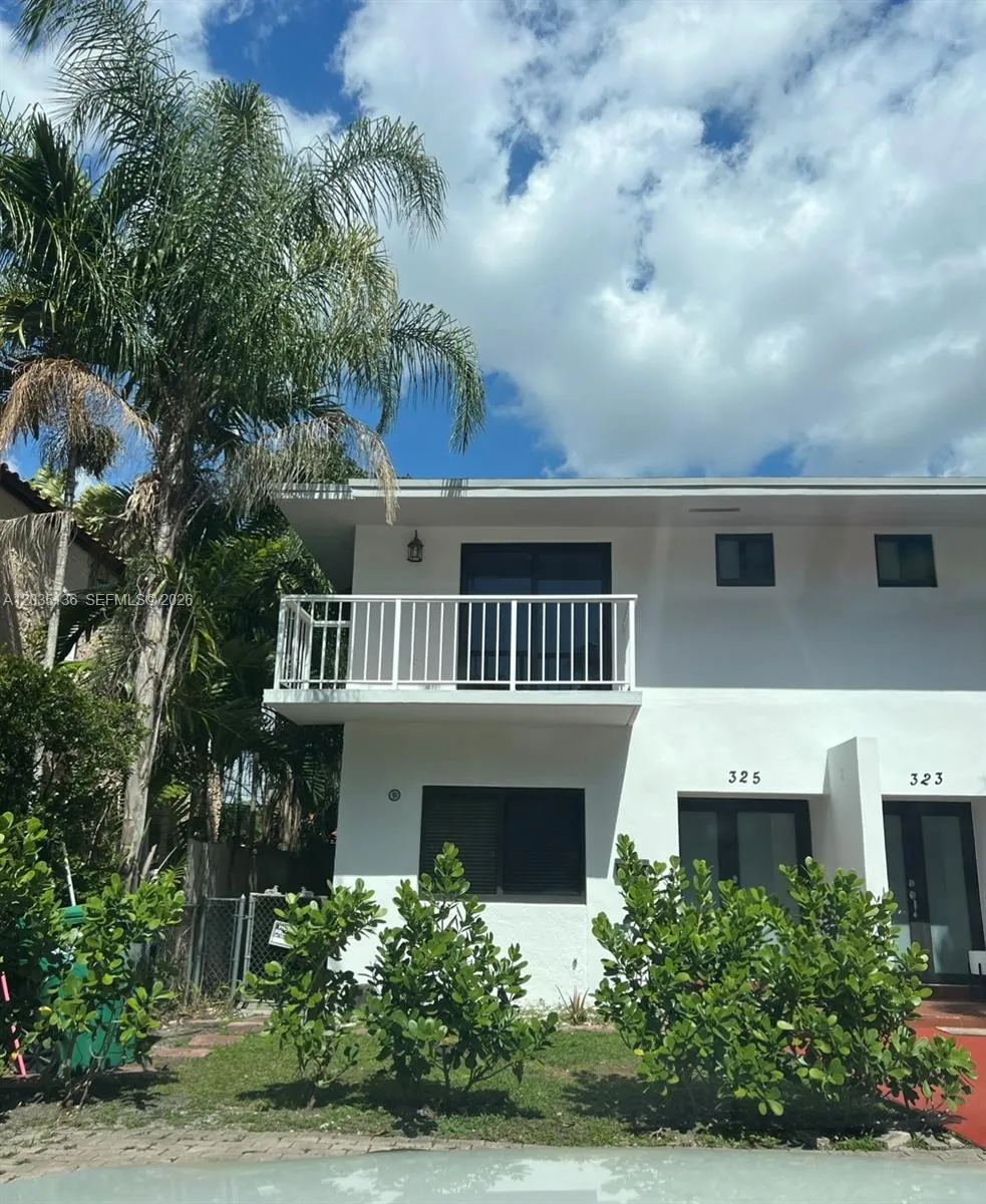 En Renta 325 Menores Avenue, Coral Gables, FL 33134, Coral Gables, FL 33134