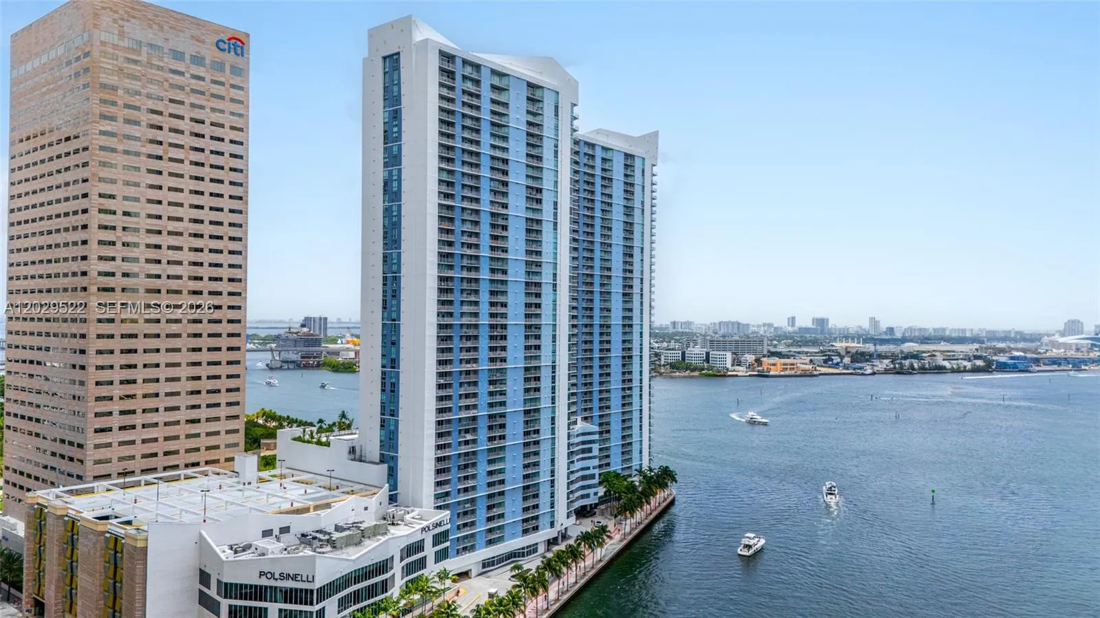 Foto de propiedad en 325 S Biscayne Boulevard 2219, Miami, FL 33131 Miami con MLS#