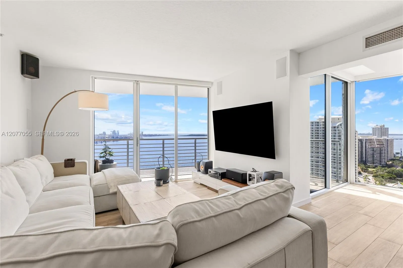 En Venta 325 S Biscayne Boulevard 2723, Miami, FL 33131, Miami, FL 33131