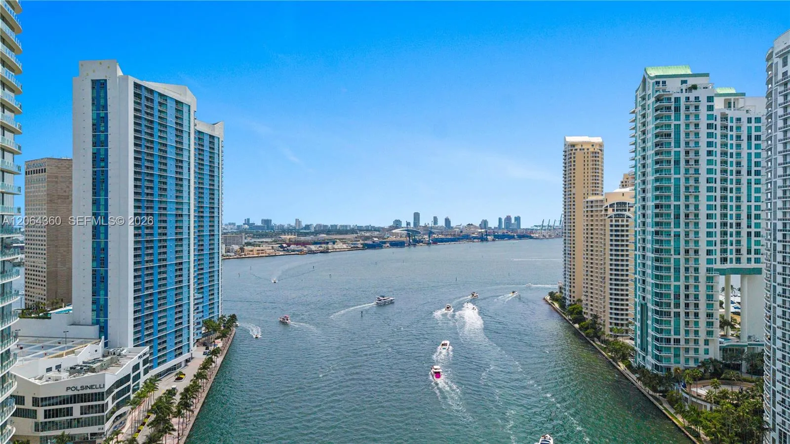 Foto de propiedad en 325 S Biscayne Boulevard 3421, Miami, FL 33131 Miami con MLS#