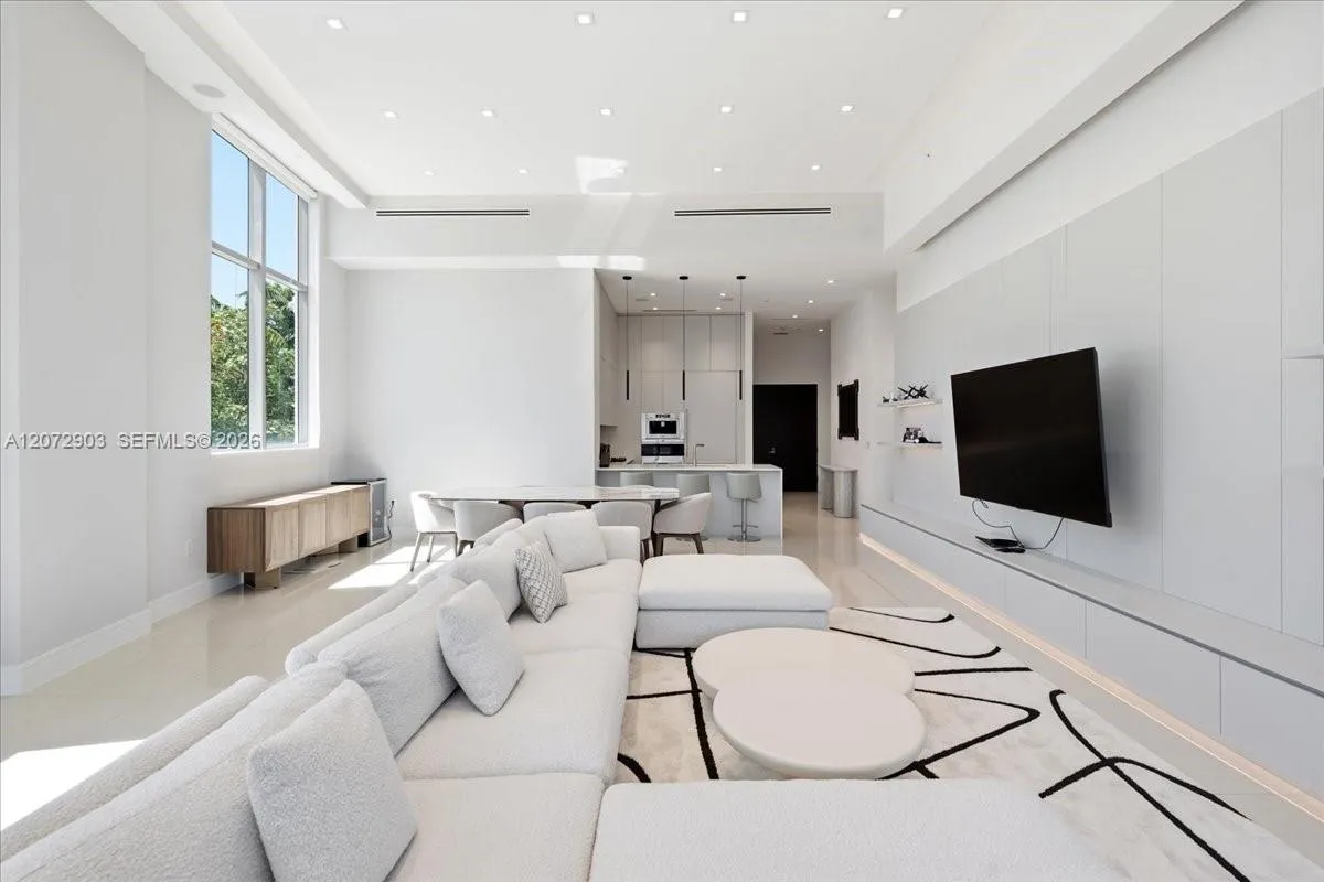 En Renta 3250 NE 188th Street 101, Aventura, FL 33180, Aventura, FL 33180