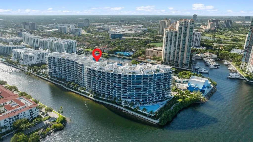 Foto de propiedad en 3250 NE 188th Street 904, Aventura, FL 33180 Aventura con MLS#