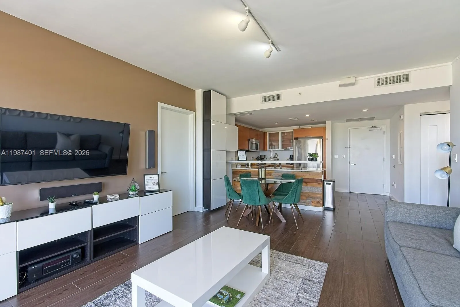 Foto de propiedad en 3250 NE 1st Avenue 1006, Miami, FL 33137 Miami con MLS# 