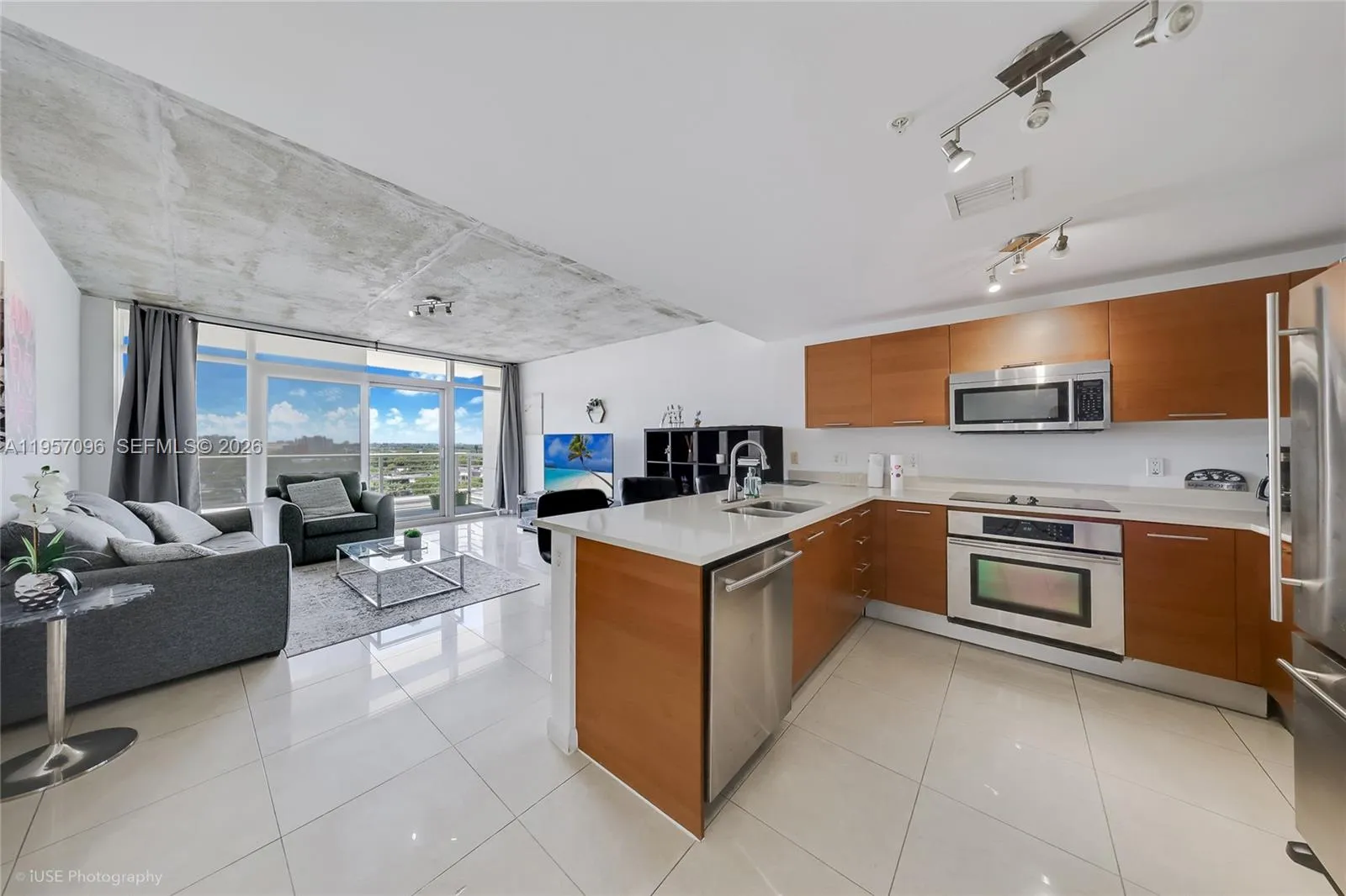 Foto de propiedad en 3250 NE 1st Avenue 811, Miami, FL 33137 Miami con MLS#