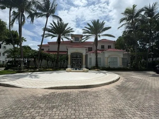 Foto de propiedad en 3255 NE 184th Street 12116, Aventura, FL 33160 Aventura con MLS# 
