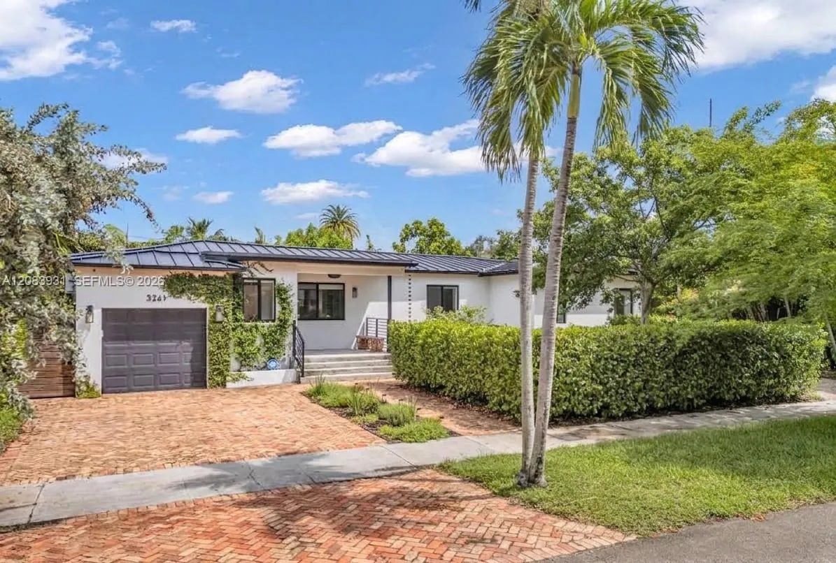 En Venta 3261 SW 16th Lane, Miami, FL 33145, Miami, FL 33145