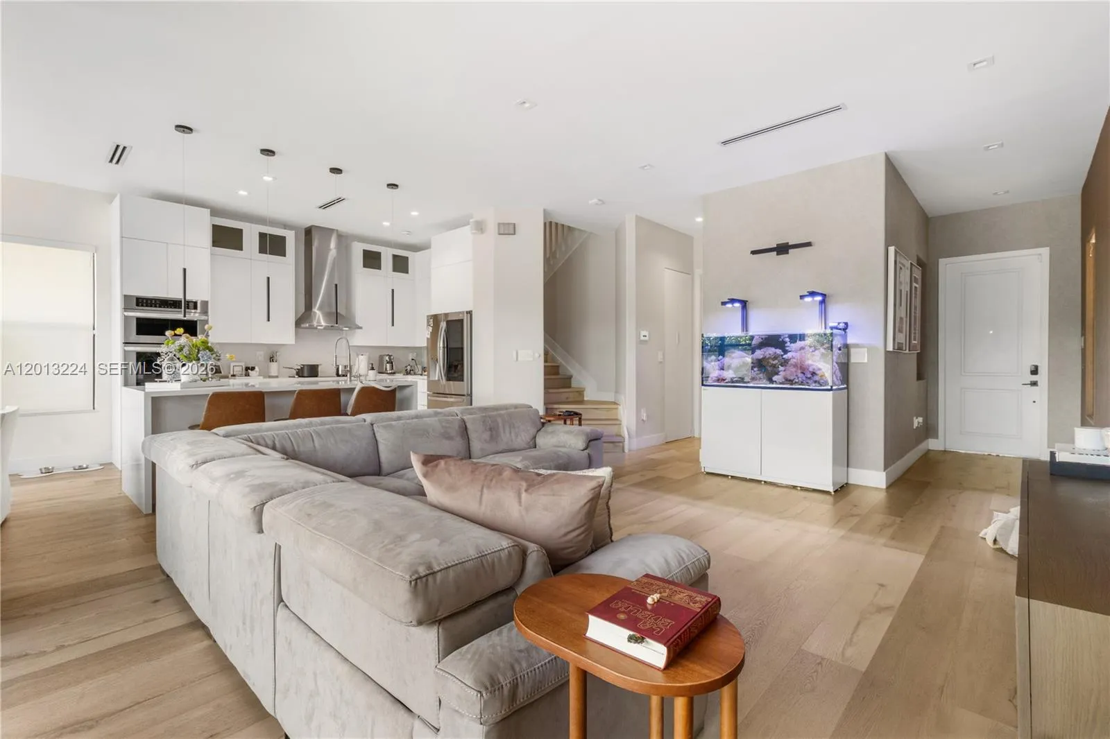 Foto de propiedad en 3261 W 99th Place, Hialeah, FL 33018 Hialeah con MLS# 