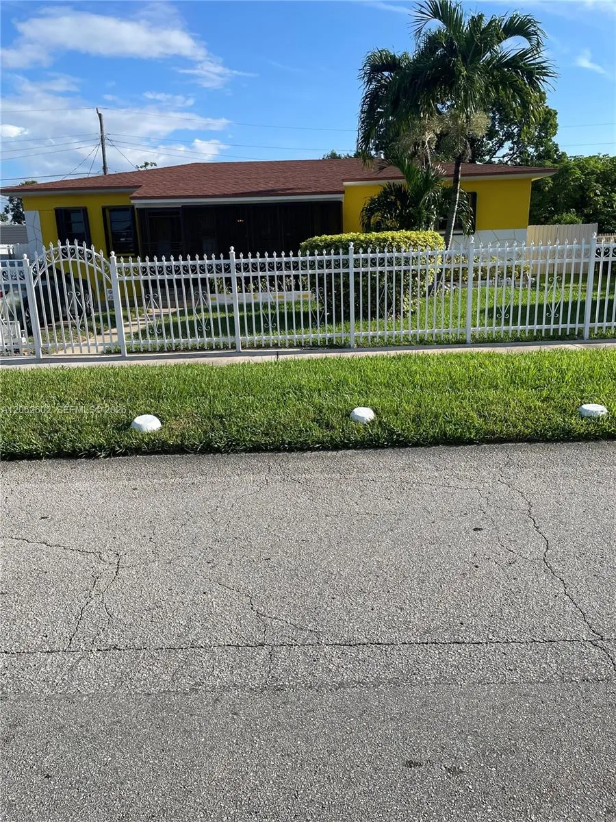 En Venta 3265 NW 80th Terrace, Miami, FL 33147, Miami, FL 33147