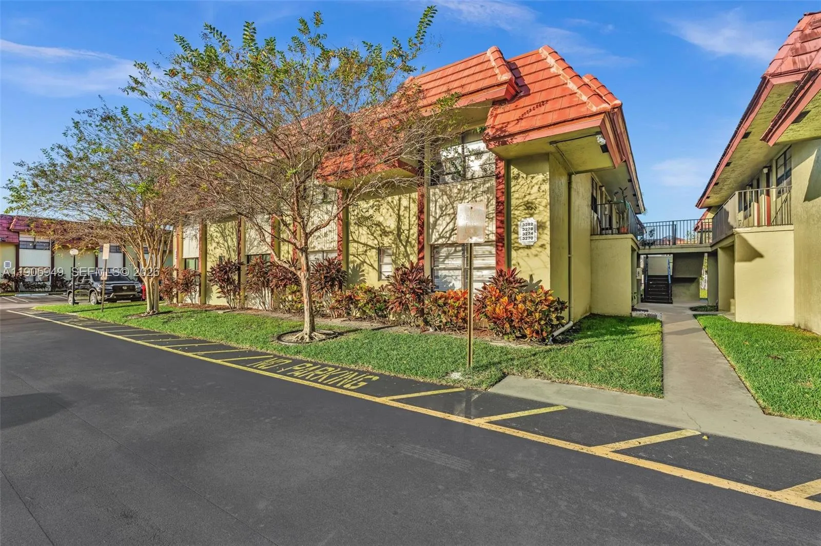 Foto de propiedad en 3270 NW 104th Avenue 3270, Coral Springs, FL 33065 Coral Springs con MLS# 