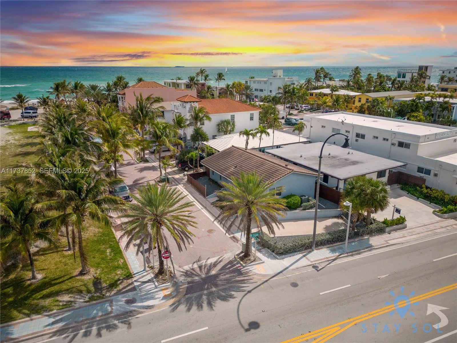 Foto de propiedad en 328 Missouri Street, Hollywood, FL 33019 Hollywood con MLS# 